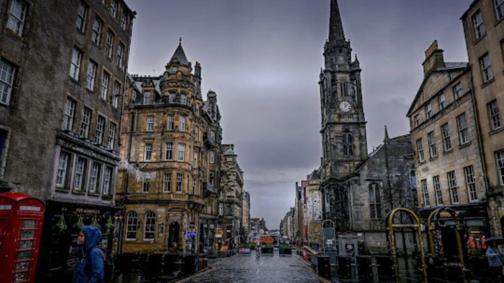 Study in UK by Wizmo Consultants